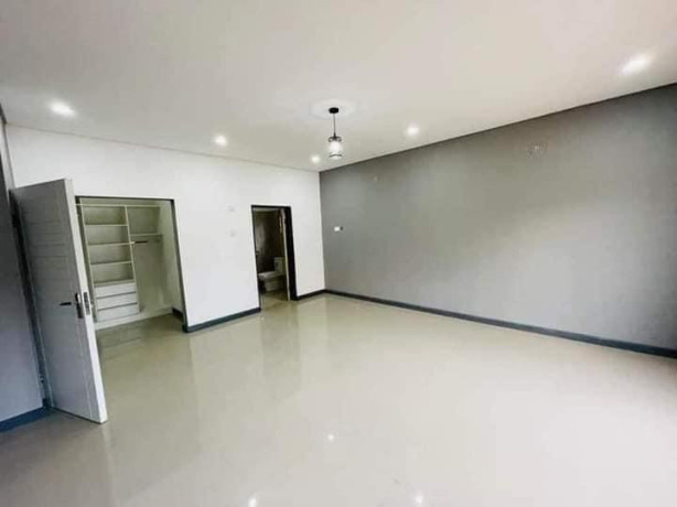 3-bedroom-flat-for-rent-in-ibex-hill-big-9
