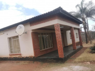 3 Bedroom House For Sale in Chalala