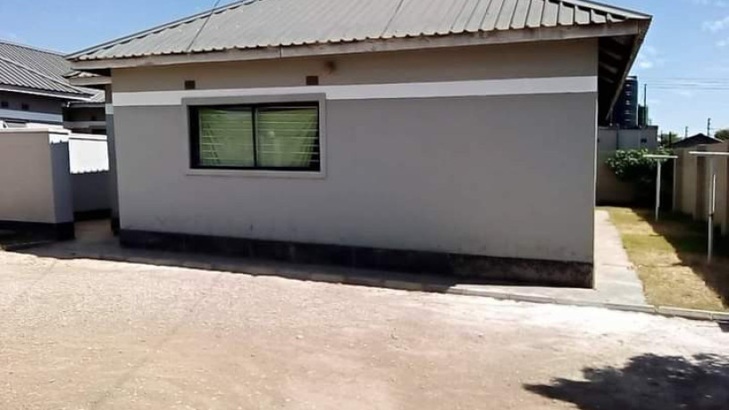 3-bedroom-flat-for-rent-in-chalala-big-1