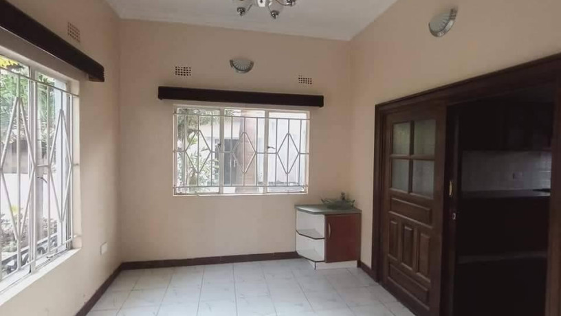 3-bedroom-apartment-for-rent-in-rhodes-park-big-7