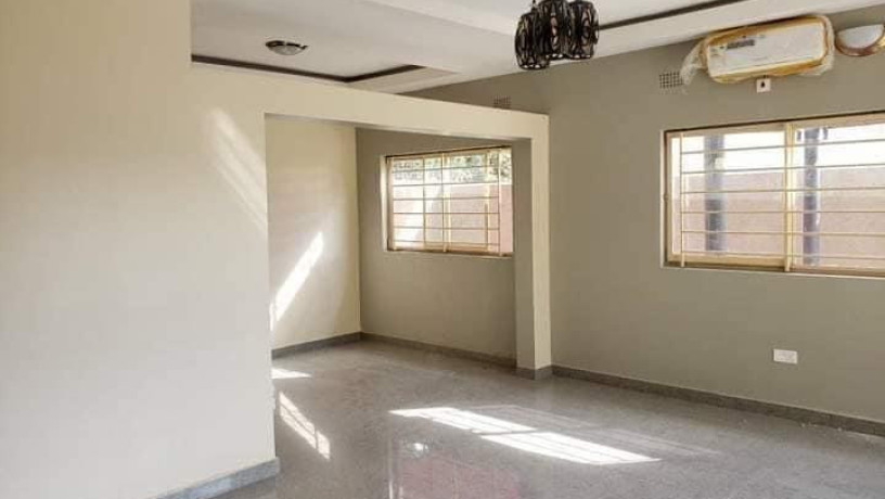 3-bedroom-flat-for-sale-in-chalala-big-5