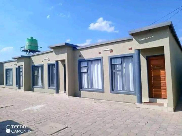 1-bedroom-flat-for-rent-in-chalala-big-5