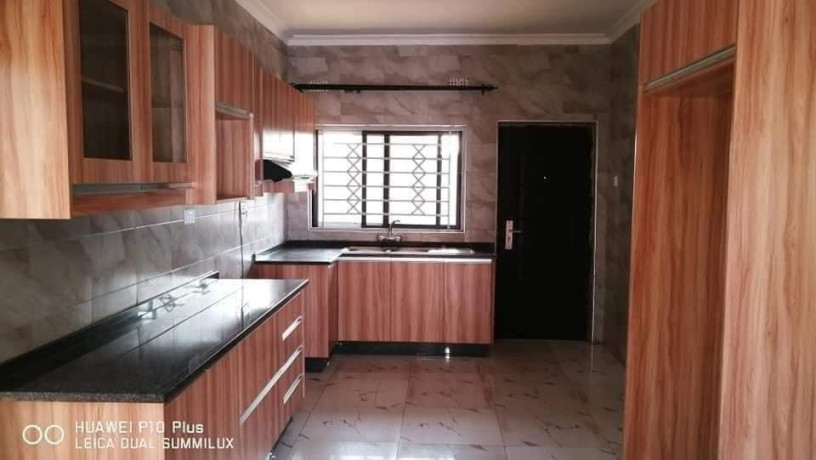 2-bedroom-flat-for-rent-in-chalala-big-2