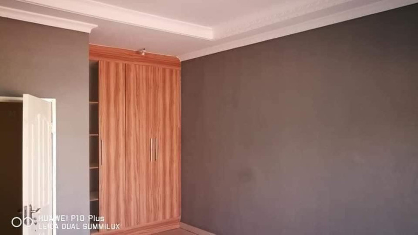 2-bedroom-flat-for-rent-in-chalala-big-7