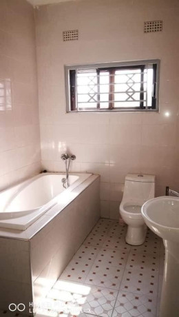2-bedroom-flat-for-rent-in-chalala-big-4