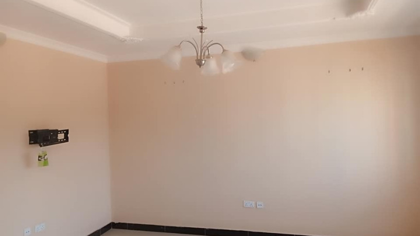 2-bedroom-flat-for-rent-in-chalala-big-6