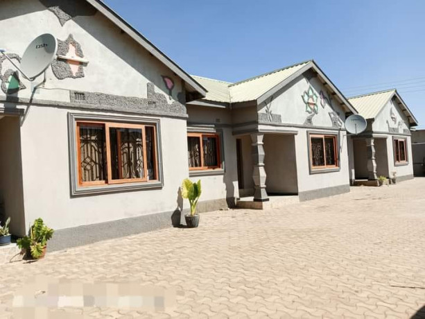 32-bedroom-flats-for-sale-in-chalala-big-0