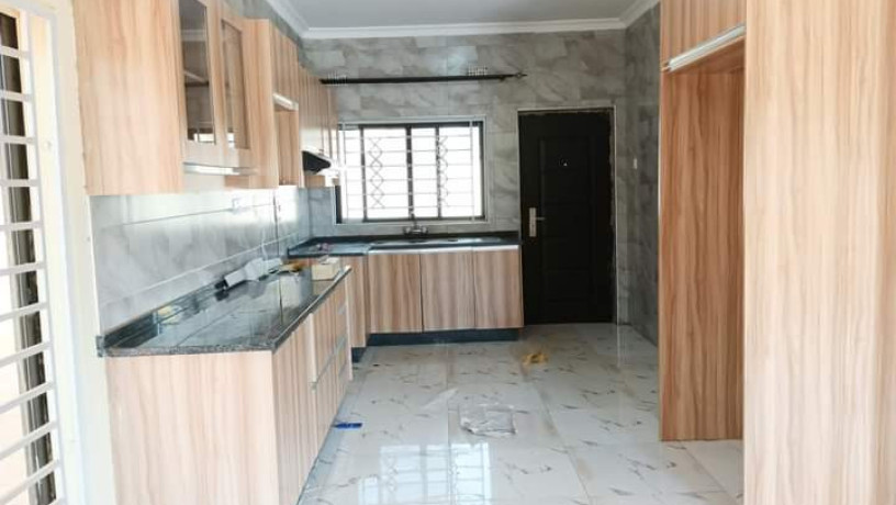 2-bedroom-flat-for-rent-in-chalala-big-5