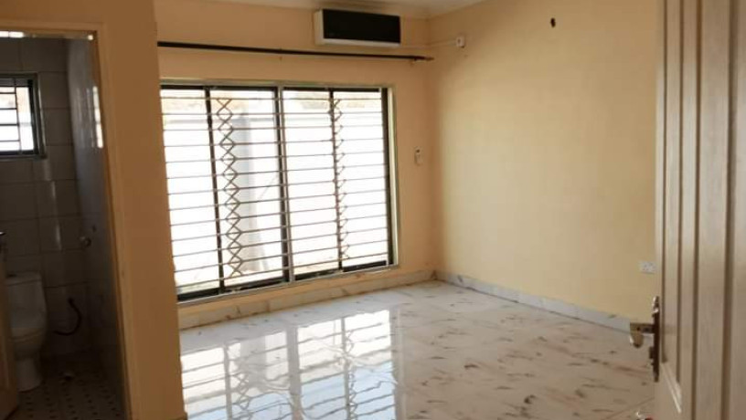 2-bedroom-flat-for-rent-in-chalala-big-2