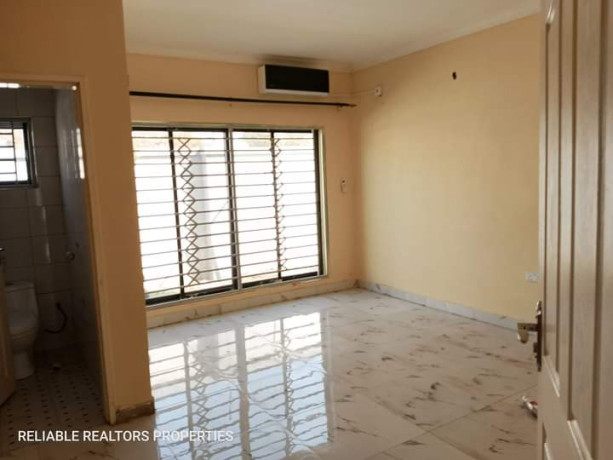 2-bedroom-flat-for-rent-in-chalala-big-2