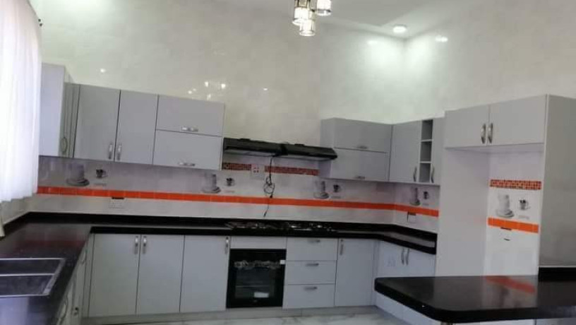 5-bedroom-flat-for-sale-in-chalala-big-0