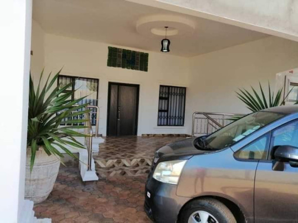 5-bedroom-flat-for-sale-in-chalala-big-1