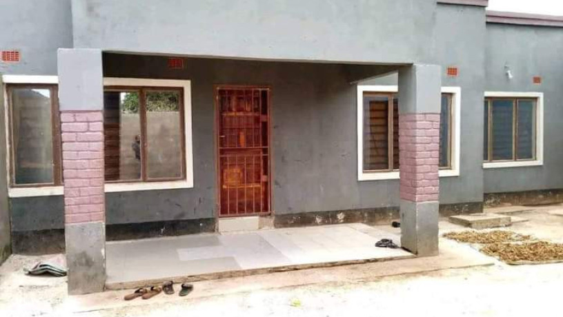 3-flats-for-sale-in-shantumbu-big-0