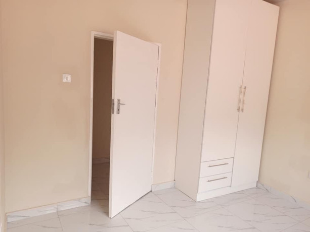 2-bedroom-flat-for-rent-in-chalala-big-3
