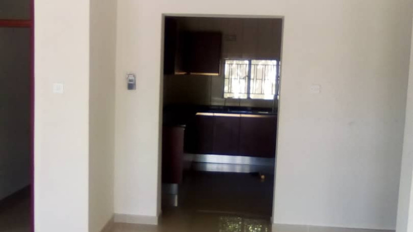 2-bedroom-flat-in-olympia-extension-big-4