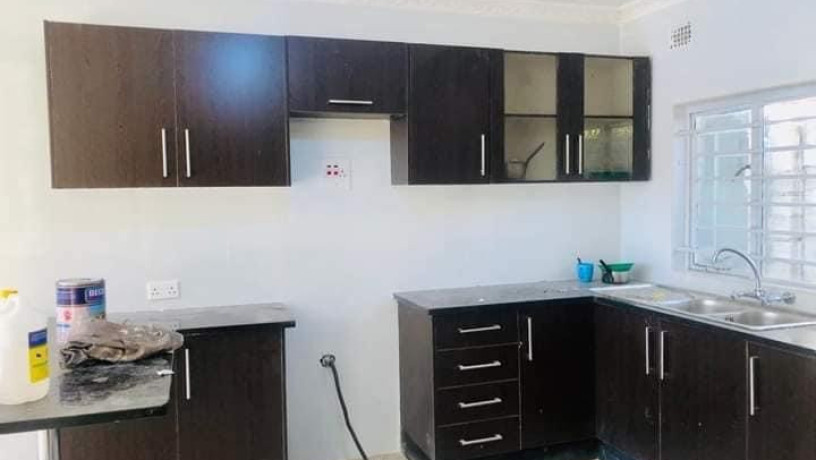 2-bedroom-flat-for-rent-in-chalala-big-3