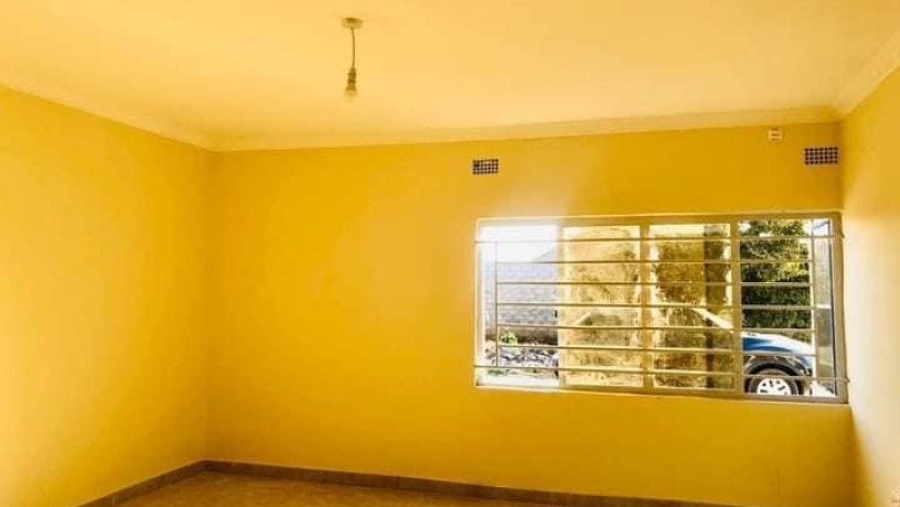 2-bedroom-flat-for-rent-in-chalala-big-7