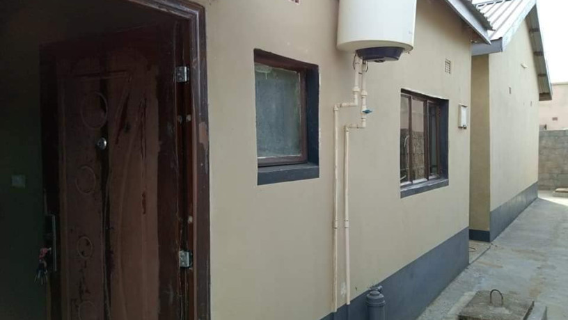 2-bedroom-flat-for-rent-in-makeni-konga-big-2