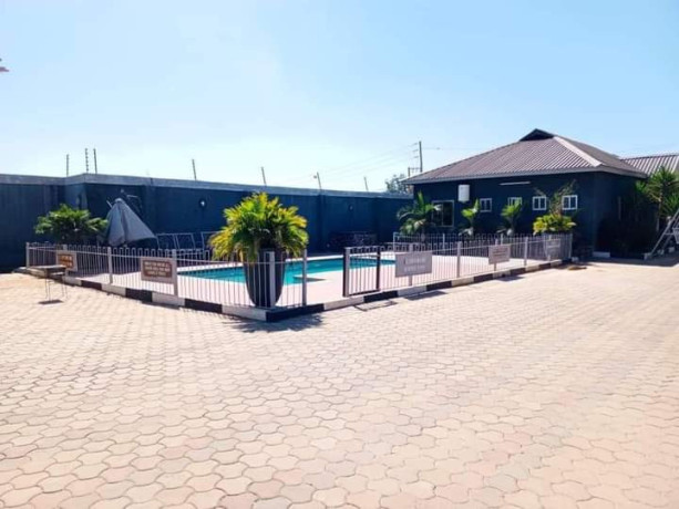 2-bedroom-flat-for-rent-in-chalala-big-5