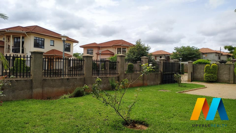 4-bedroom-standalone-house-for-rent-in-woodlands-main-big-5