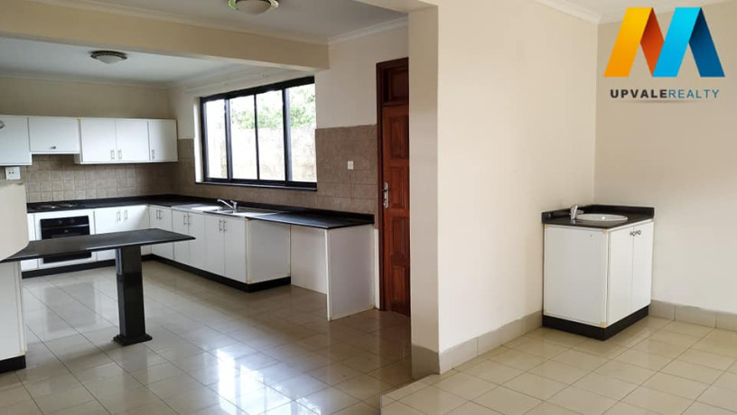 4-bedroom-standalone-house-for-rent-in-woodlands-main-big-8