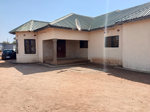 4-bedroom-house-for-sale-in-10-miles-big-2