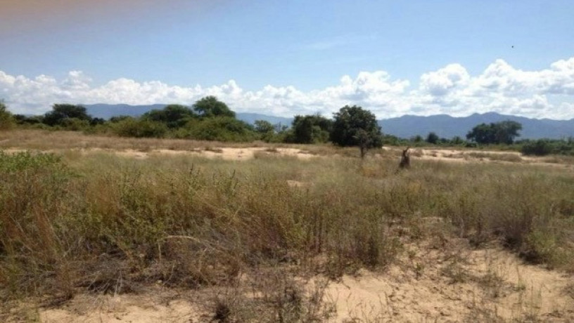 11-acres-of-land-for-sale-in-lower-zambezi-big-0