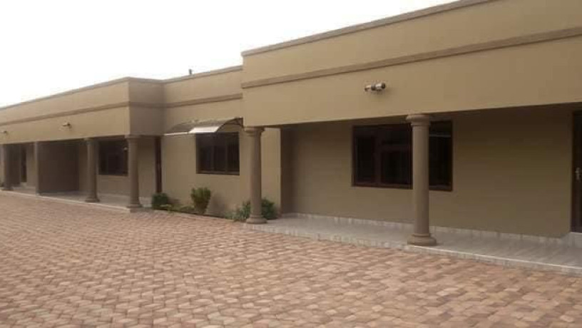 2-bedroom-flat-for-rent-in-chalala-big-7