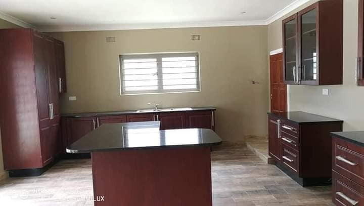 3-bedroom-flat-for-rent-in-waterfalls-big-7