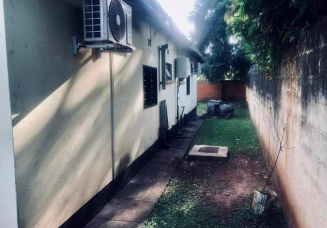 5-bedroom-house-for-sale-in-woodlands-big-2