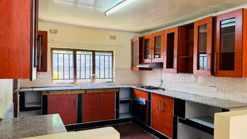 2-bedroom-house-for-rent-in-ibex-hill-big-5