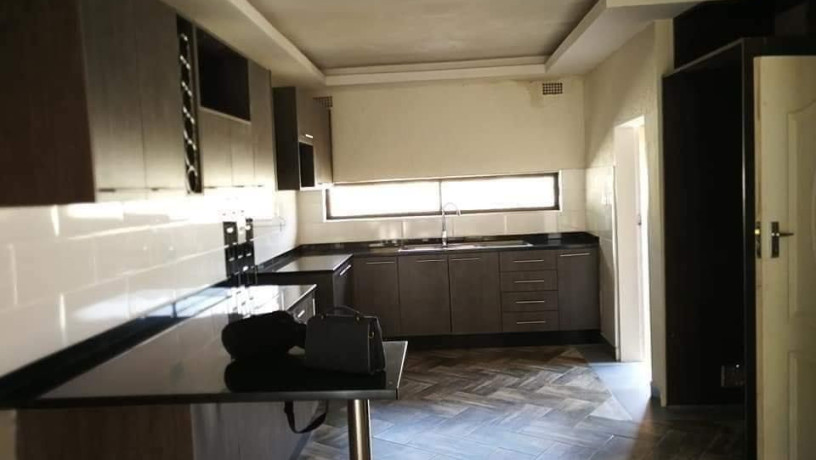 3-bedroom-flat-for-rent-in-ibex-hill-big-4