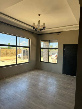 2-bedroom-flat-for-rent-in-lilayi-big-4