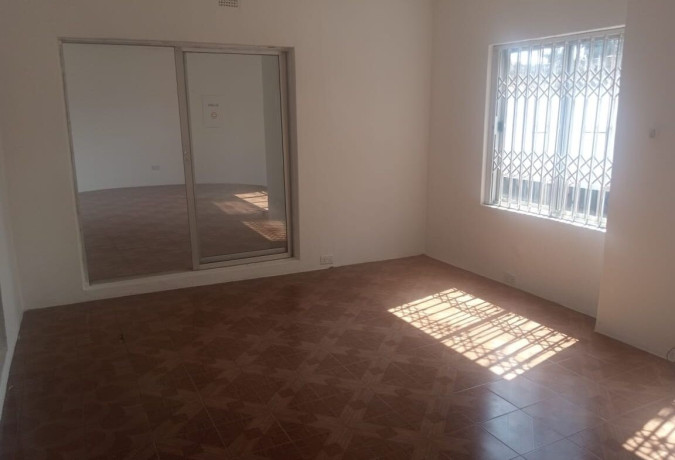 6-bedroom-house-for-rent-in-olympia-big-6