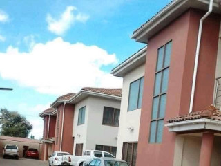 3-bedroom-flat-for-rent-in-villa-elizabetha