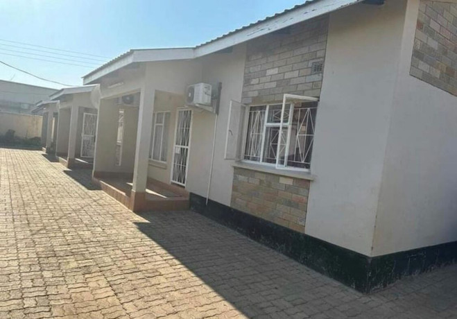 neat-and-spacious-2-bedroom-flats-for-sale-in-phi-lusaka-big-1