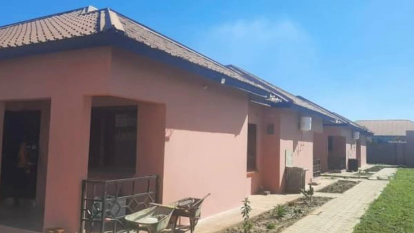 neat-and-spacious-3-bedroom-house-for-rent-in-new-kasama-big-2