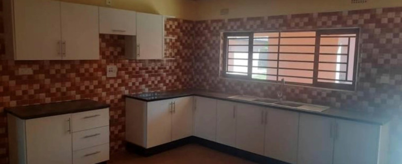neat-and-spacious-3-bedroom-house-for-rent-in-new-kasama-big-0