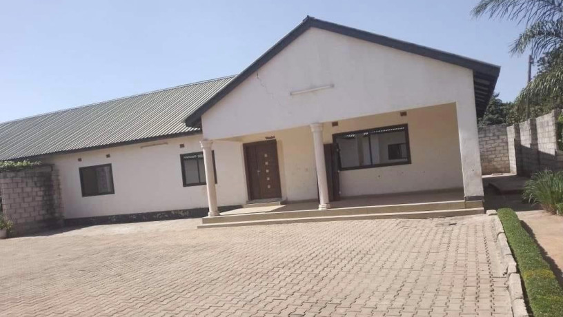 3-bedroom-flat-for-rent-in-makeni-big-3