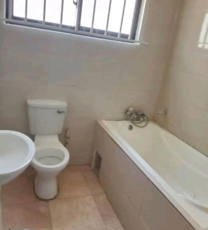 3-bedroom-flat-for-rent-in-salama-park-big-3