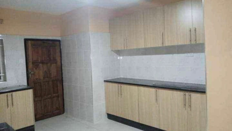 2-bedroom-flat-for-rent-in-chalala-big-3