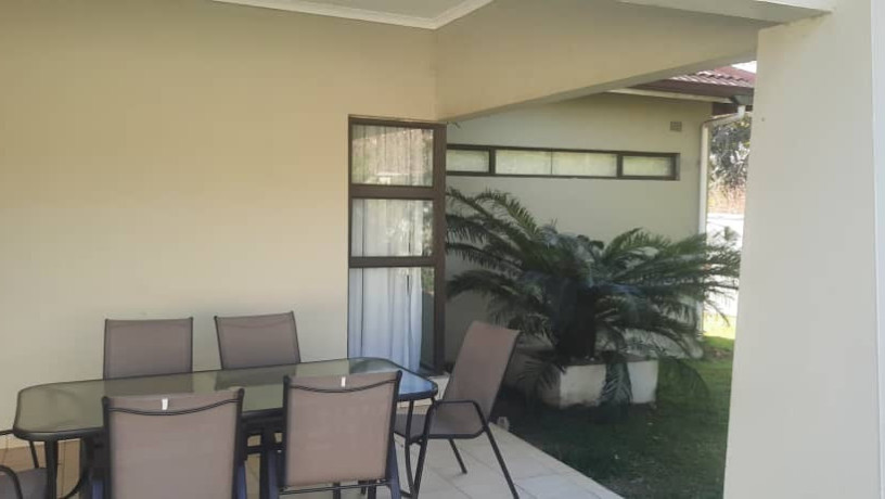 2-bedroom-house-for-rent-in-roma-park-big-0