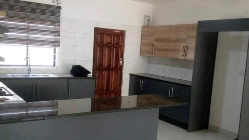 2-bedroom-flat-for-rent-in-rhodespark-big-1