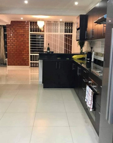 3-bedroom-flat-for-rent-in-kabulonga-big-0