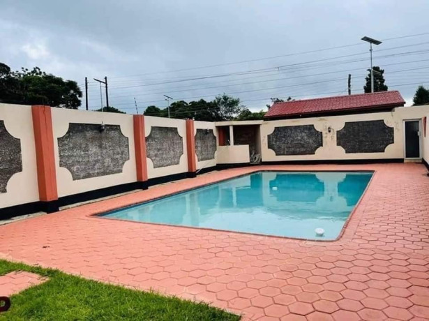 3-bedroom-house-for-rent-in-roma-big-1