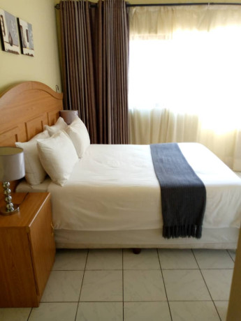 3-bedroom-flat-for-rent-in-olympia-big-2