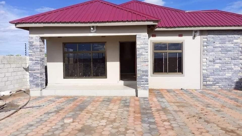 3-bedroom-house-for-sale-in-lilayi-estates-big-0