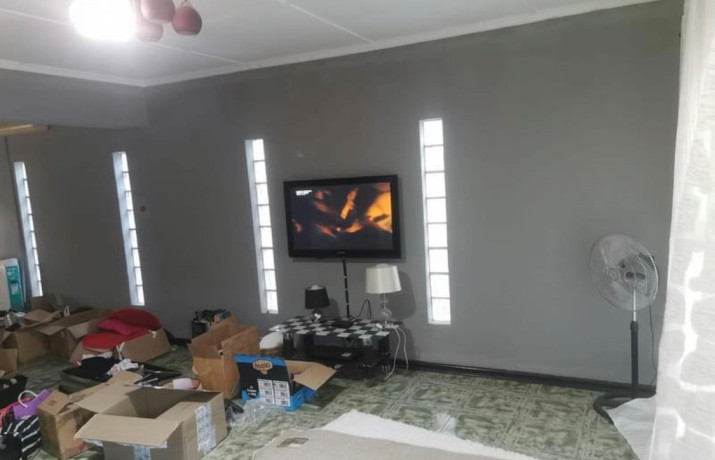 2-bedroom-flat-for-rent-in-ibex-hill-big-3