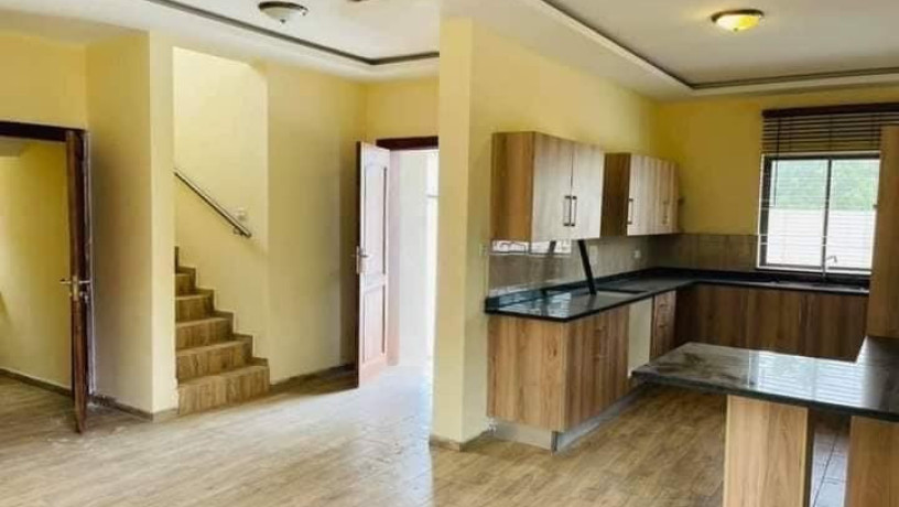 3-bedroom-flats-for-rent-in-roma-big-5