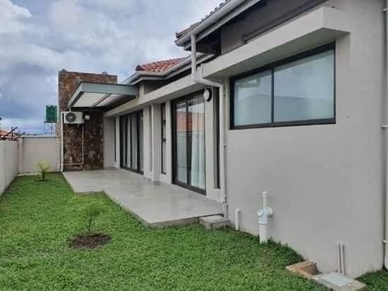 2-bedroom-apartment-for-rent-in-roma-park-big-6